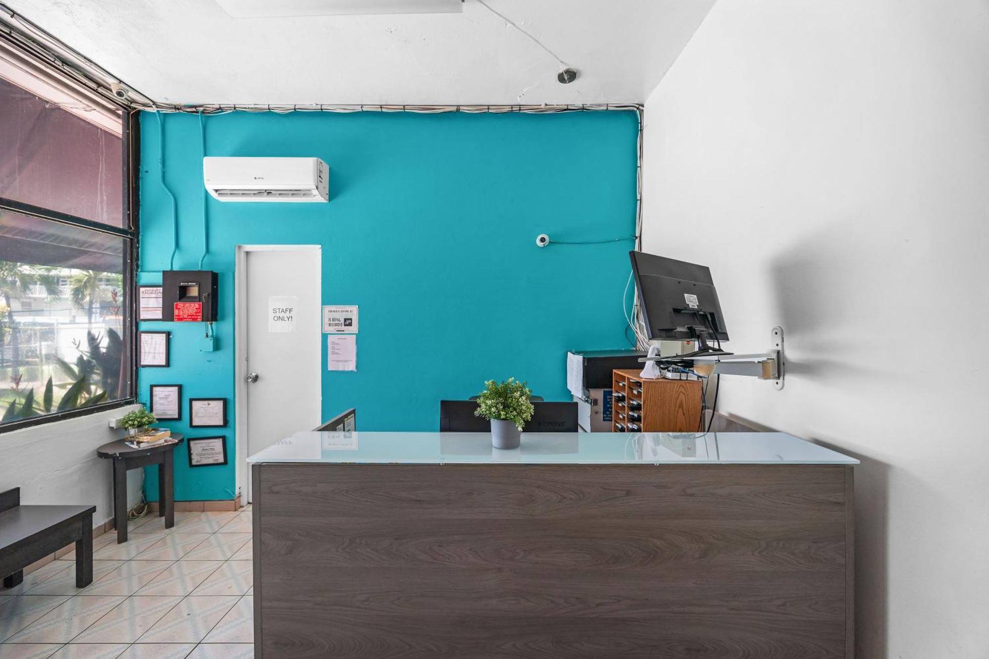 Borinquen Beach Inn San Juan Luaran gambar