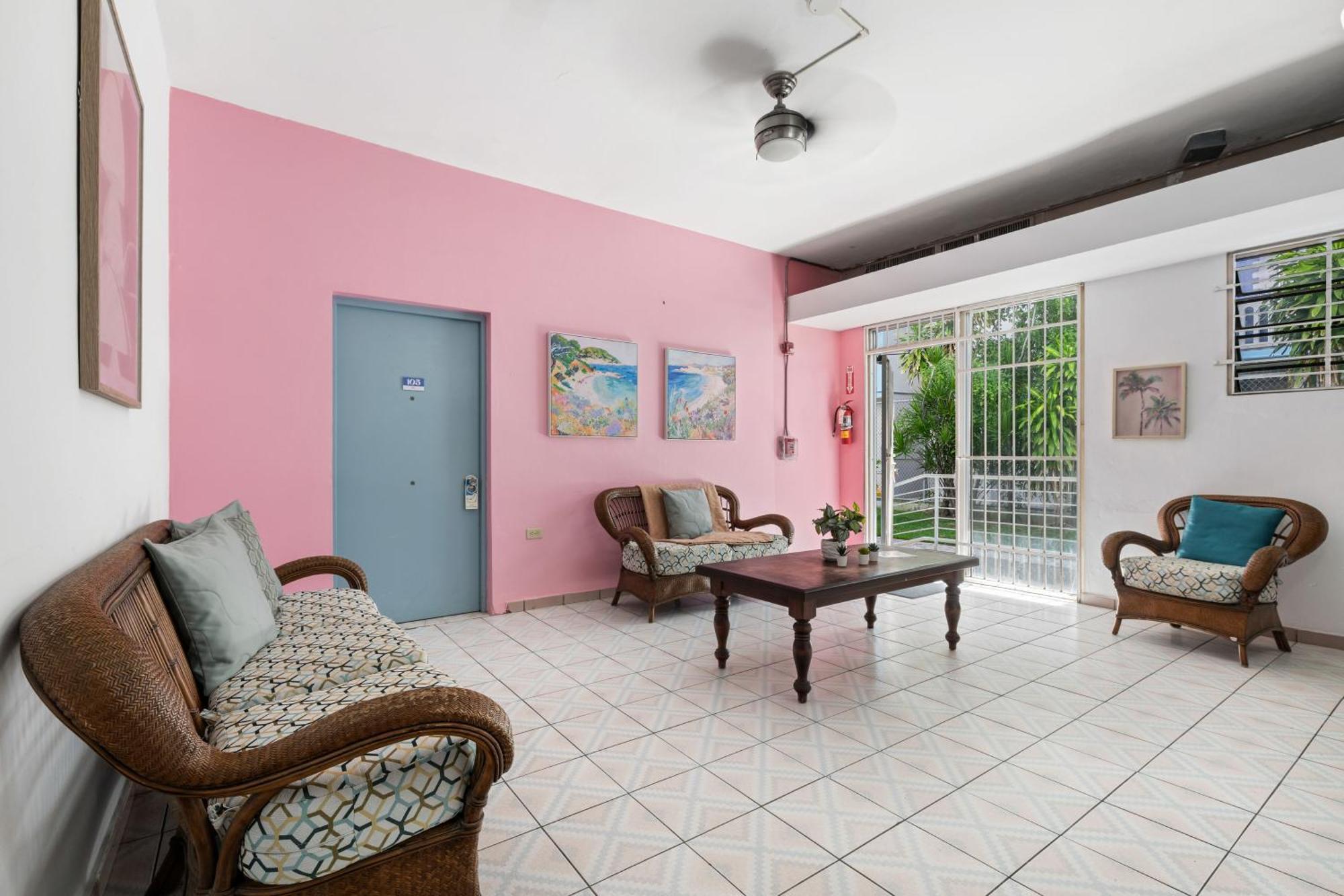 Borinquen Beach Inn San Juan Luaran gambar